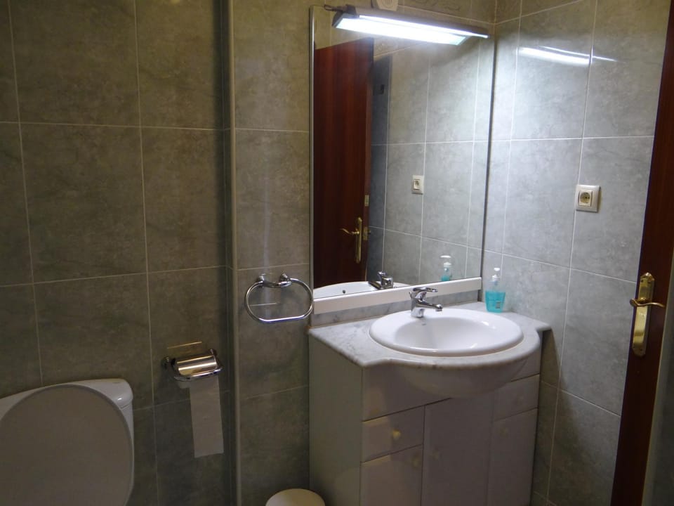 Ebro Fishing Apartment in Aragon