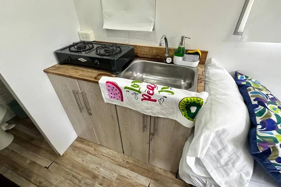 Tiny House On Wheels - Guayabal de Siquima House in Cundinamarca, Colombia