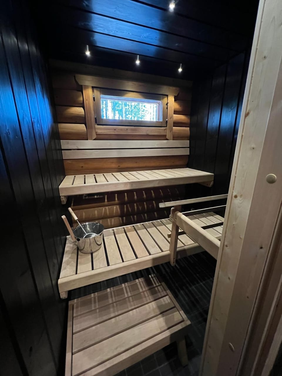 Logcabin, sauna, fireplace, view, kitchen Cabin in Lapland