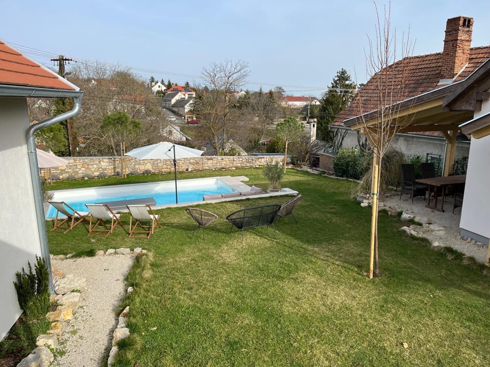 Piknikház Csopak Apartment in Hungary