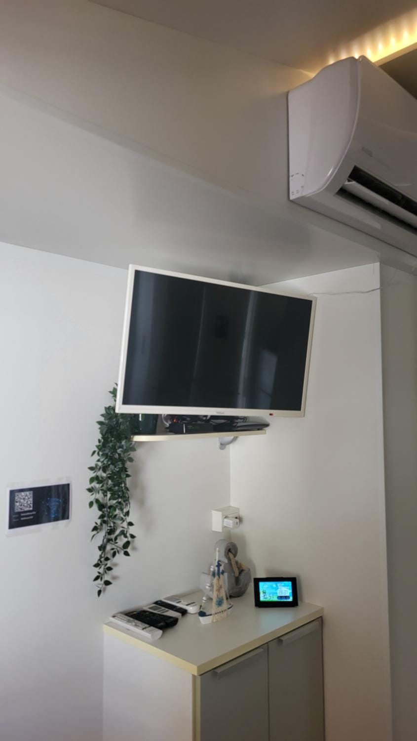 TV and multimedia, air conditioner