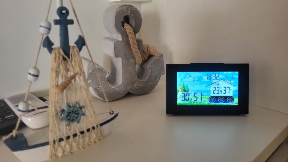 TV and multimedia, Decorative detail