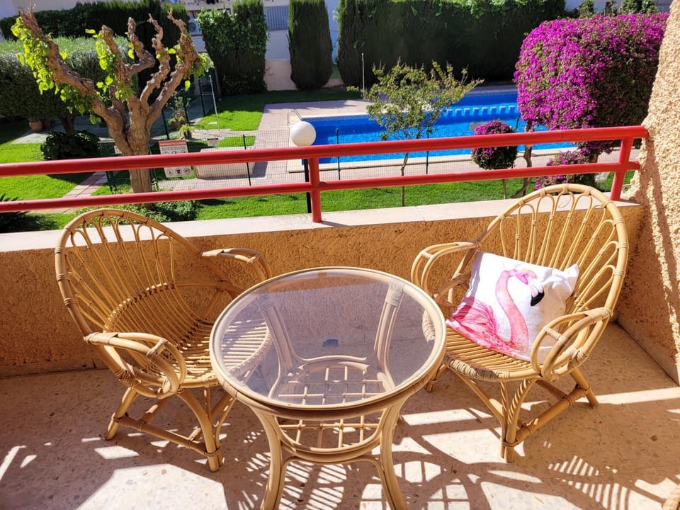 Balcony/Terrace, Garden view, Pool view