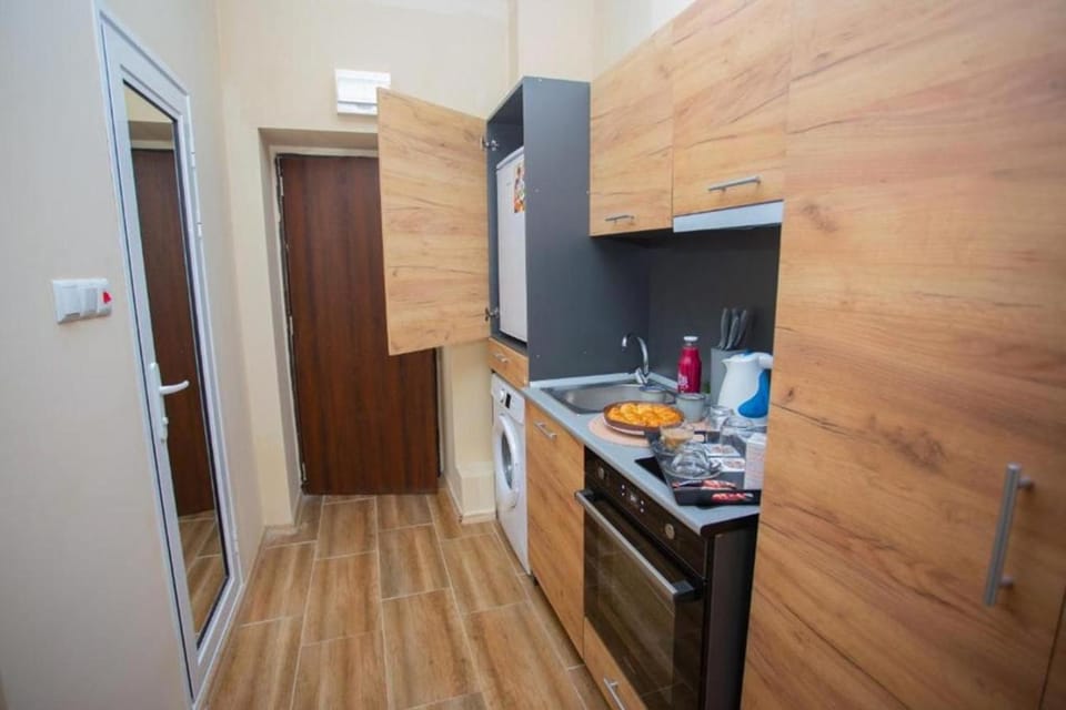 Kitchen or kitchenette, minibar, oven, pet friendly, stove, Internal: Not applicable to any particular room