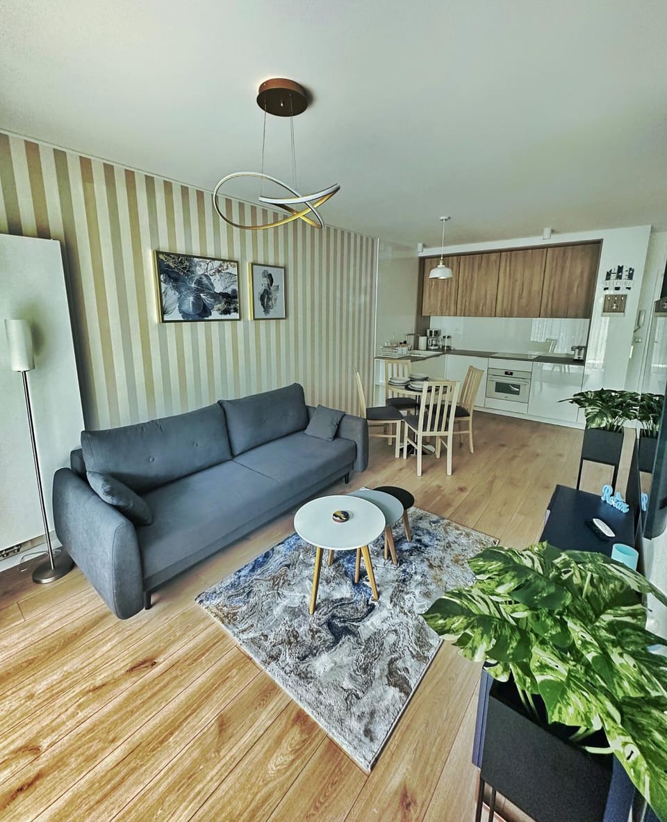 Garden, Living room, Seating area, Dining area, Garden view, heating, pet friendly