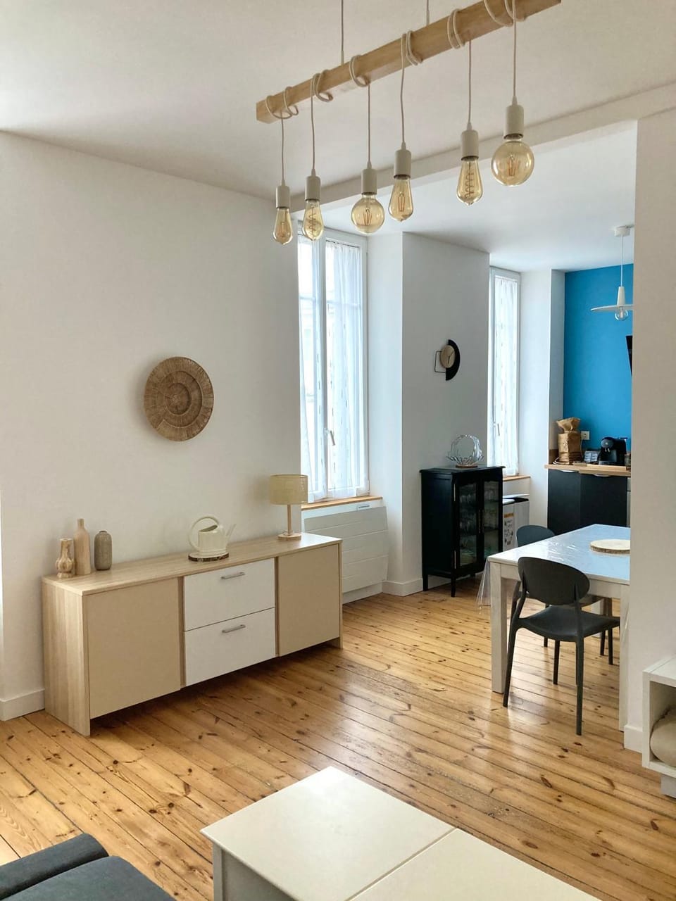 Kitchen or kitchenette, Living room, Dining area