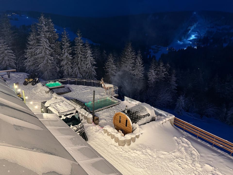 Bílá Labuť Pec Bed and Breakfast in Czechia
