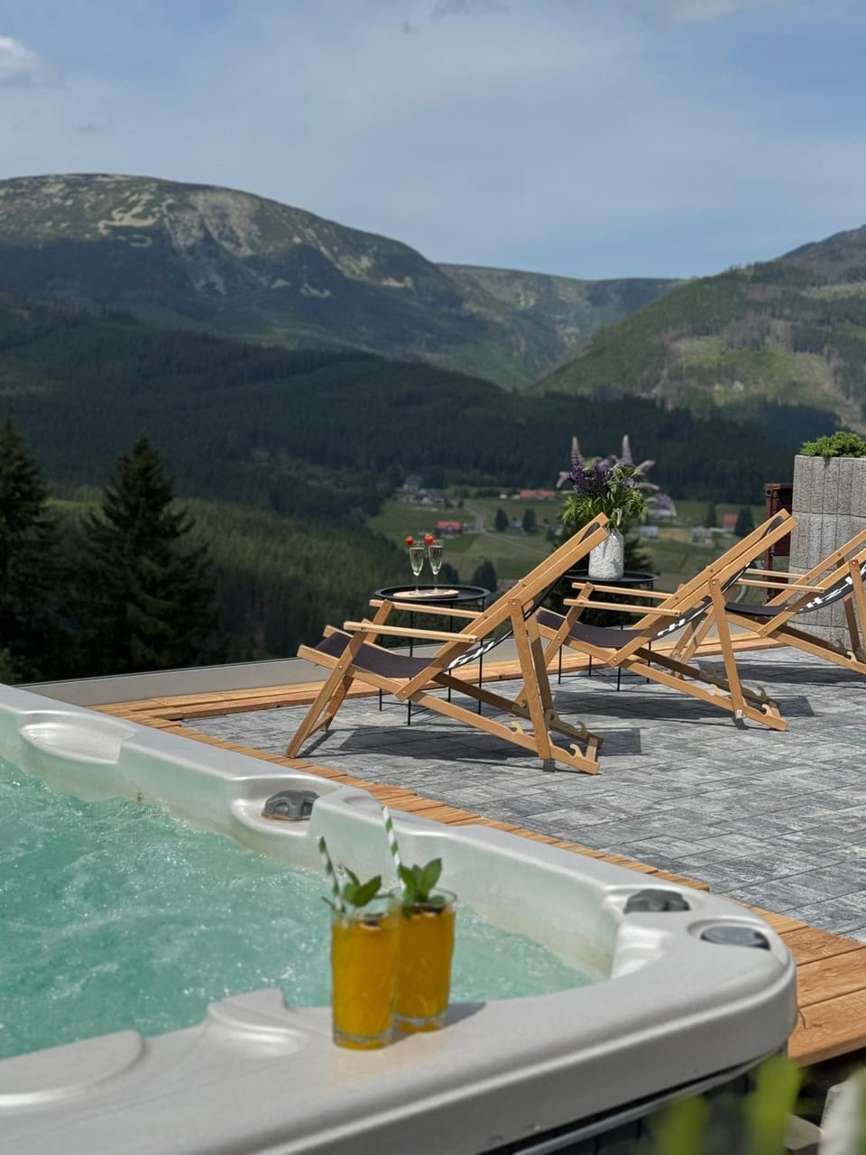 Hot Tub, Spa and wellness centre/facilities