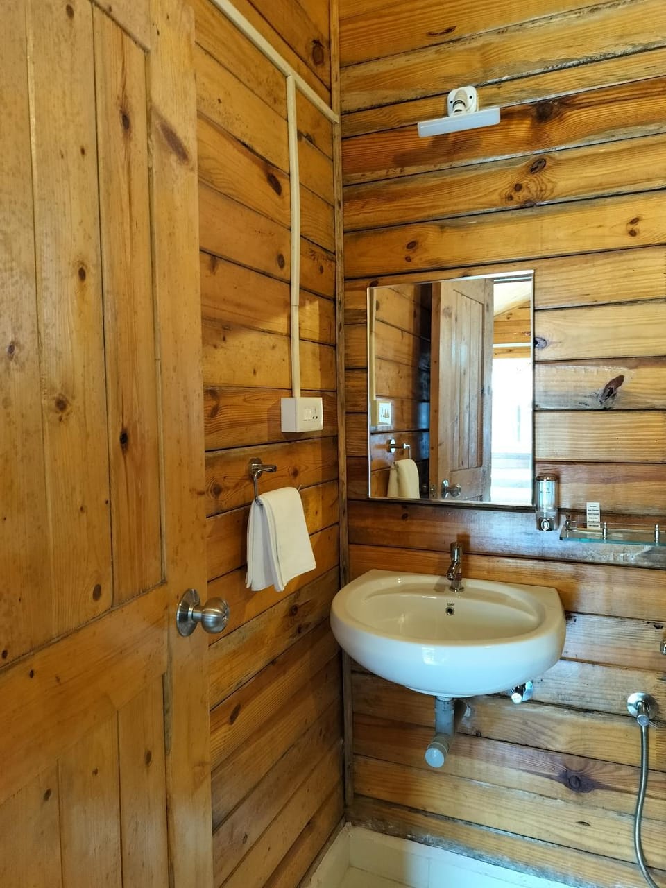 Bathroom, towels