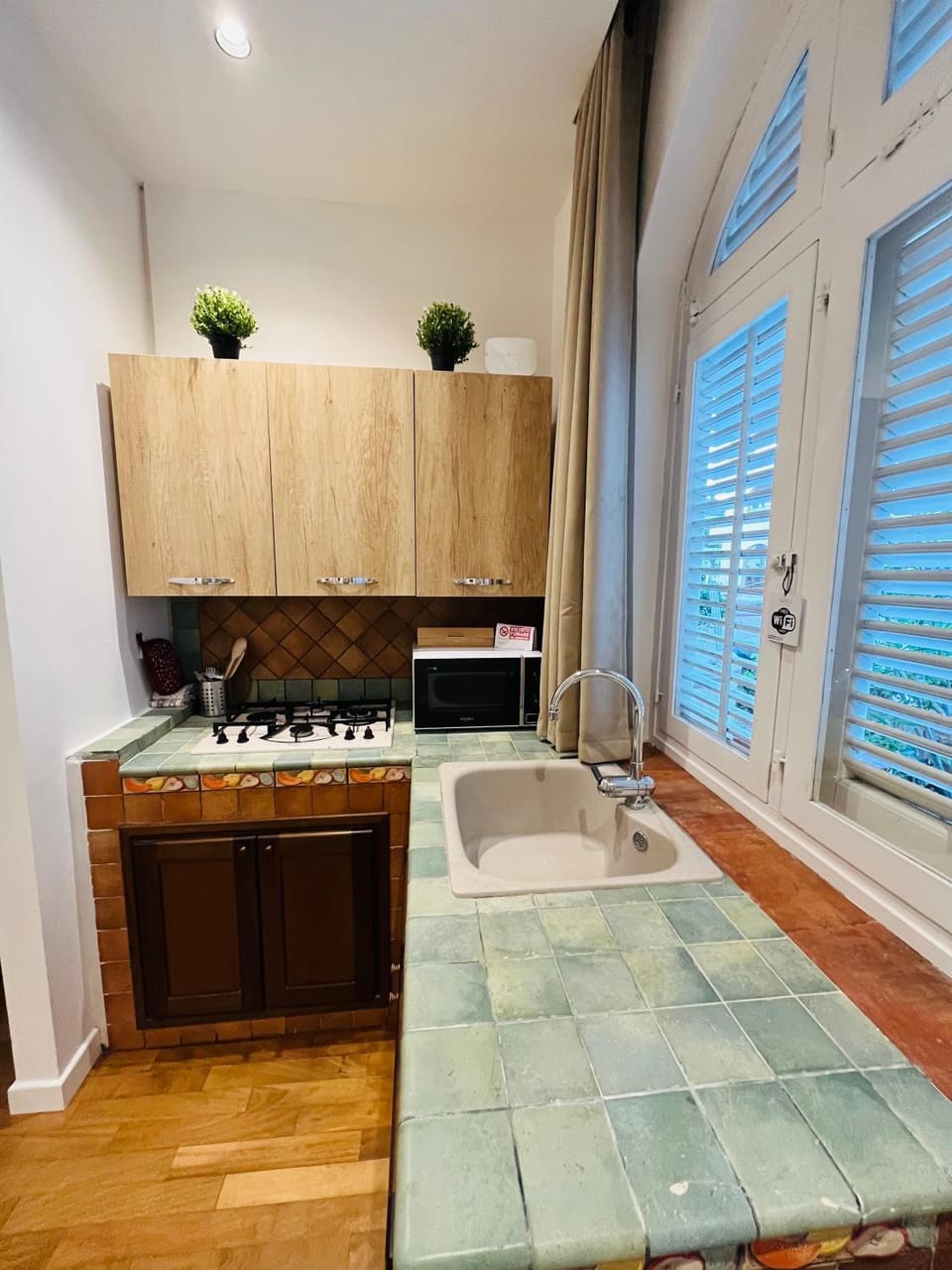 Kitchen or kitchenette, kitchen