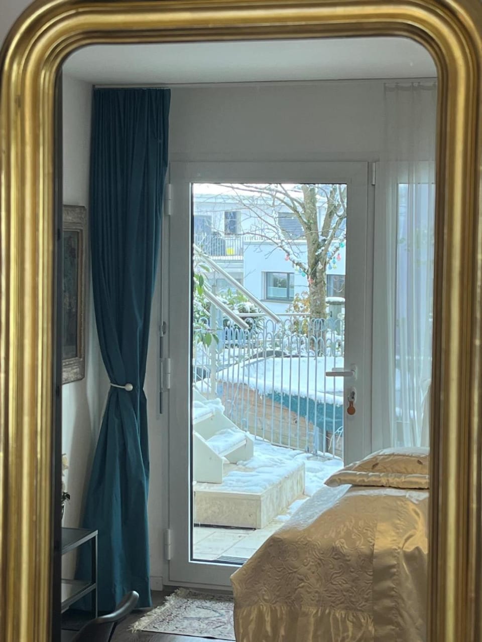 Ruhiges, elegantes Studio mit privatem Sitzplatz - ideal für Businessgäste Apartment in Aargau, Switzerland