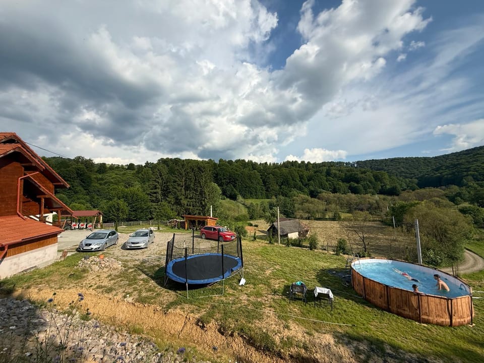 CABANA VALEA POPII Bed and Breakfast in Brașov County