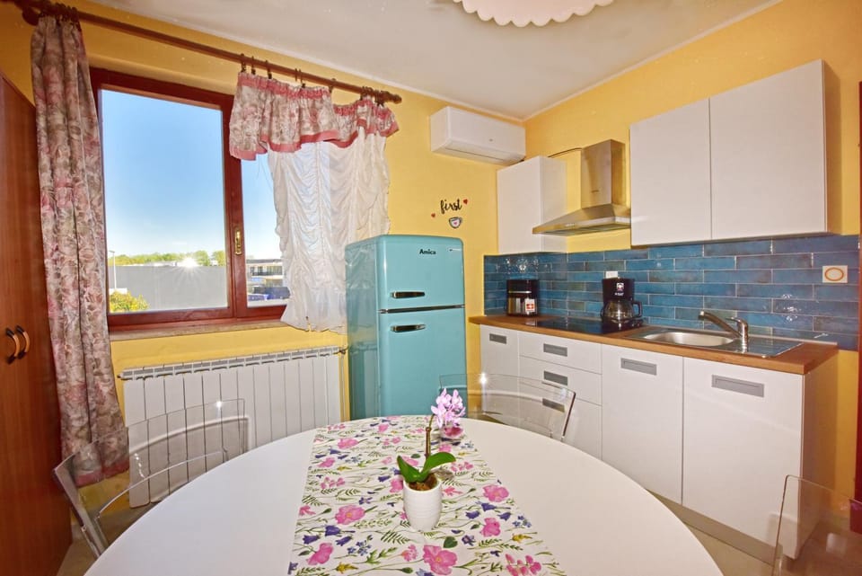 Charming Tulip on the sea Apartment in Istria County