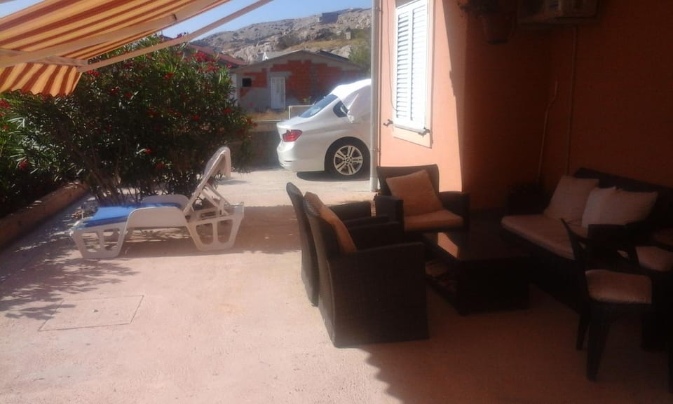 Apartments Jela Apartment in Zadar County