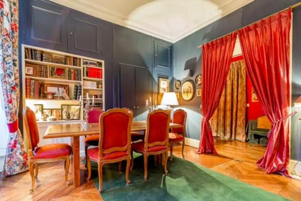 The arts apartment - spacious - Invalides by Mon Petit Faré Apartment in Paris
