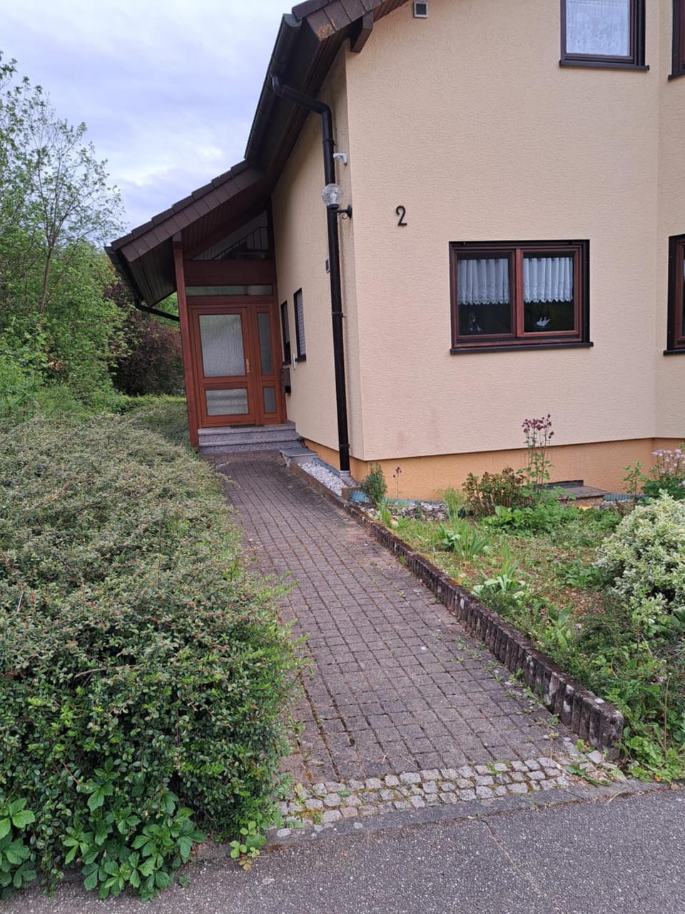 Facade/entrance