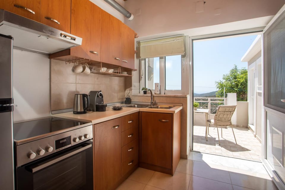 Balcony/Terrace, Kitchen or kitchenette, kitchen