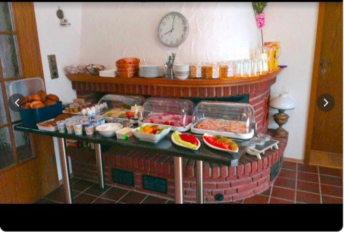 Pension Haus Norddeich Mole Bed and Breakfast in Norden