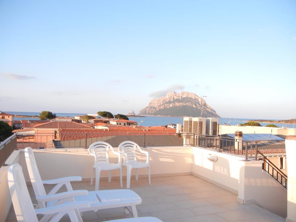 View (from property/room), Balcony/Terrace, Balcony/Terrace, Sea view, sunbed