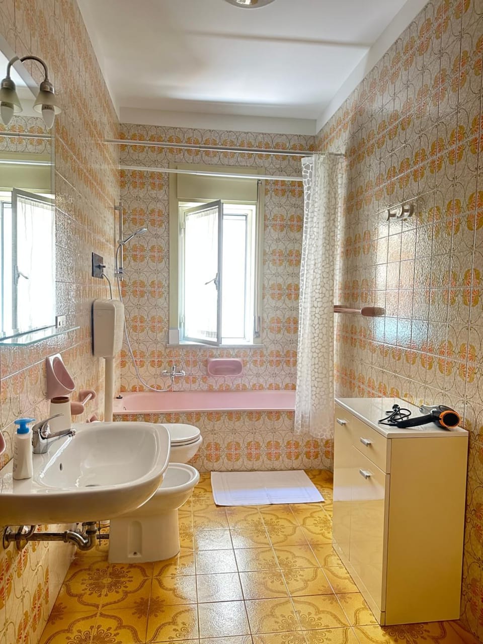 Toilet, Bathroom, Bath