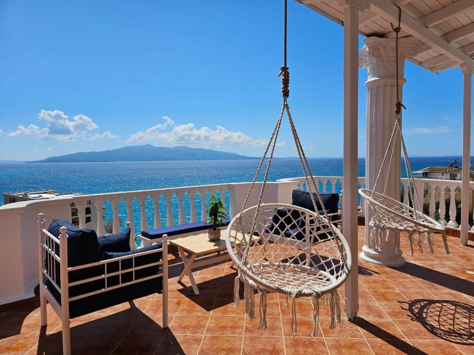 Natural landscape, Balcony/Terrace, Sea view