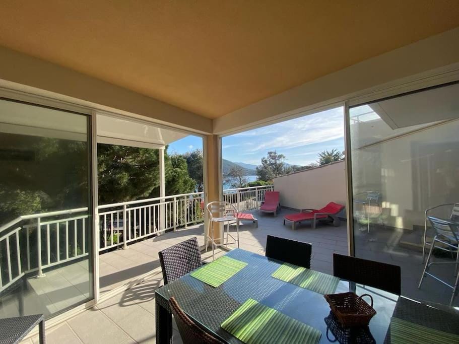 Nielluciu, Appartement T4 6 mersonnes 50m de la plage Apartment in Corsica