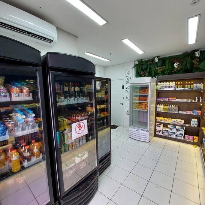 Supermarket/grocery shop, vending machine