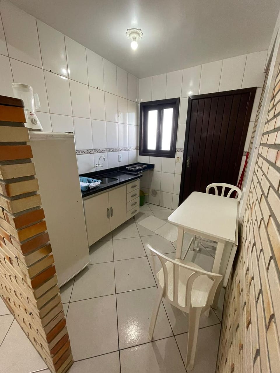 Dining area, pet friendly, stove
