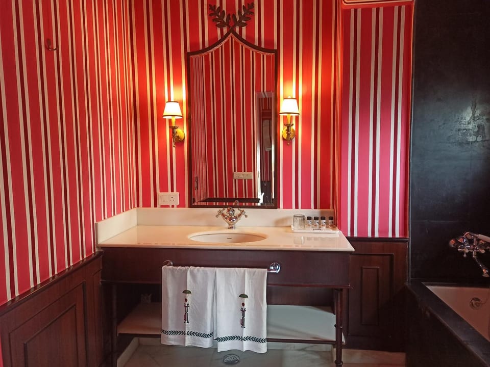 Bathroom, Bath