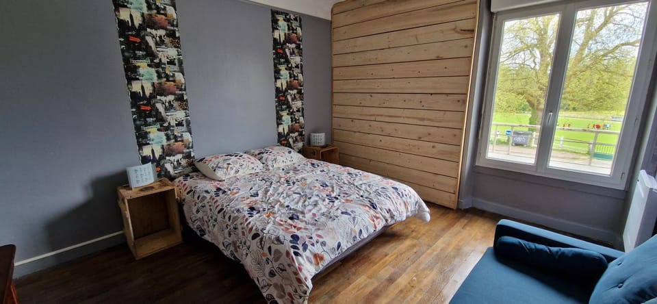 Bed, Photo of the whole room, Bedroom