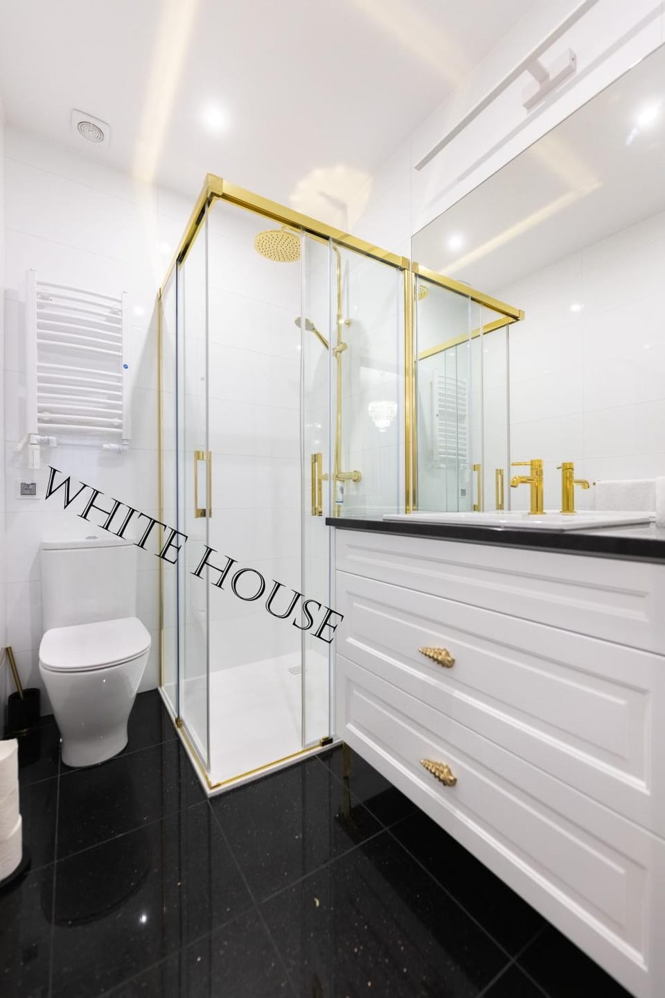Apartament White House Ustka Granatowy 2B Apartment in Pomeranian Voivodeship
