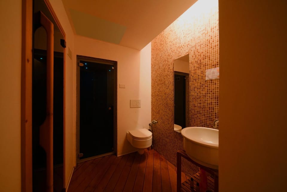 Toilet, Bathroom