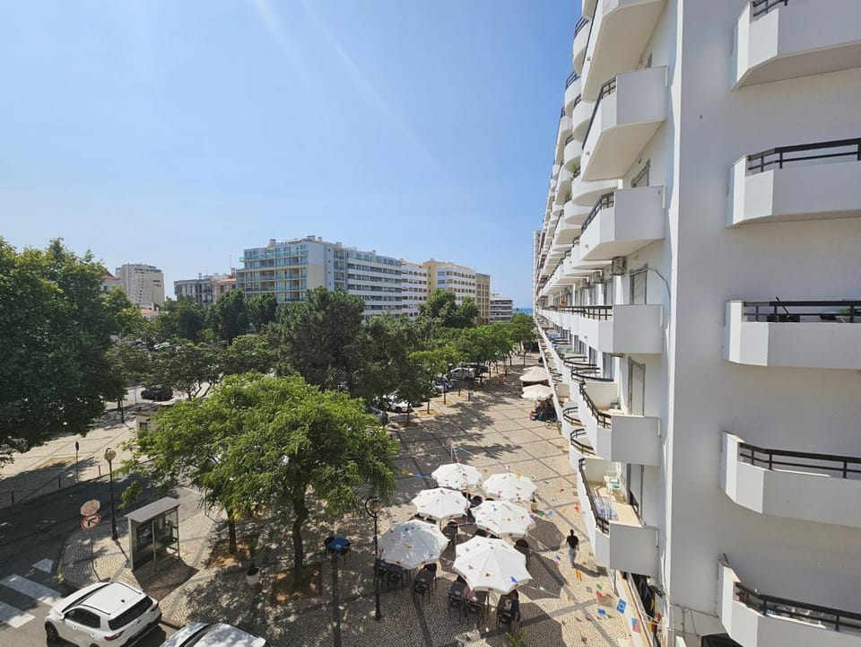 Oceanic Opulence Delux Apartment Apartment in Monte Gordo