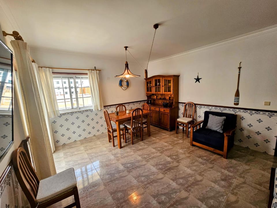 Oceanic Opulence Delux Apartment Apartment in Monte Gordo