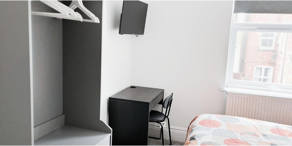 TV and multimedia, Bedroom, hair dresser