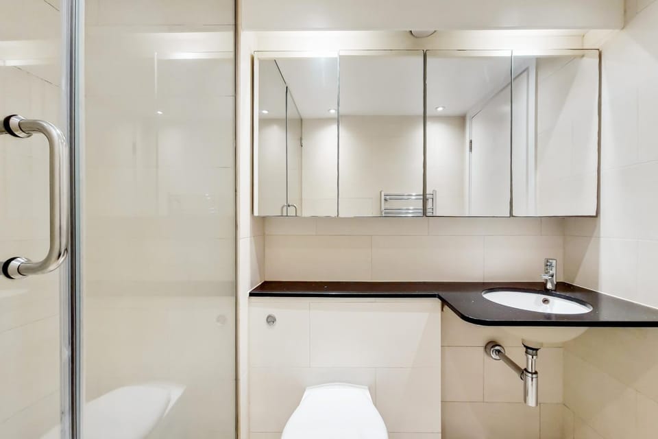 Deluxe Two Bed Apartment by London ExCeL & O2 Apartment in London