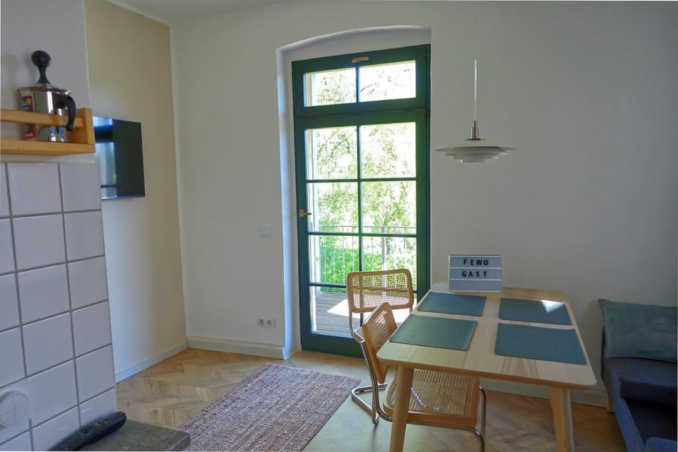 Living room, Dining area, kitchen