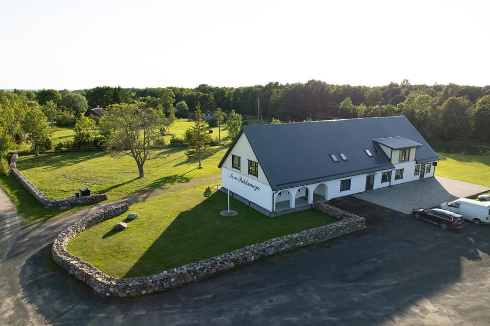 Property building, Bird's eye view, Parking