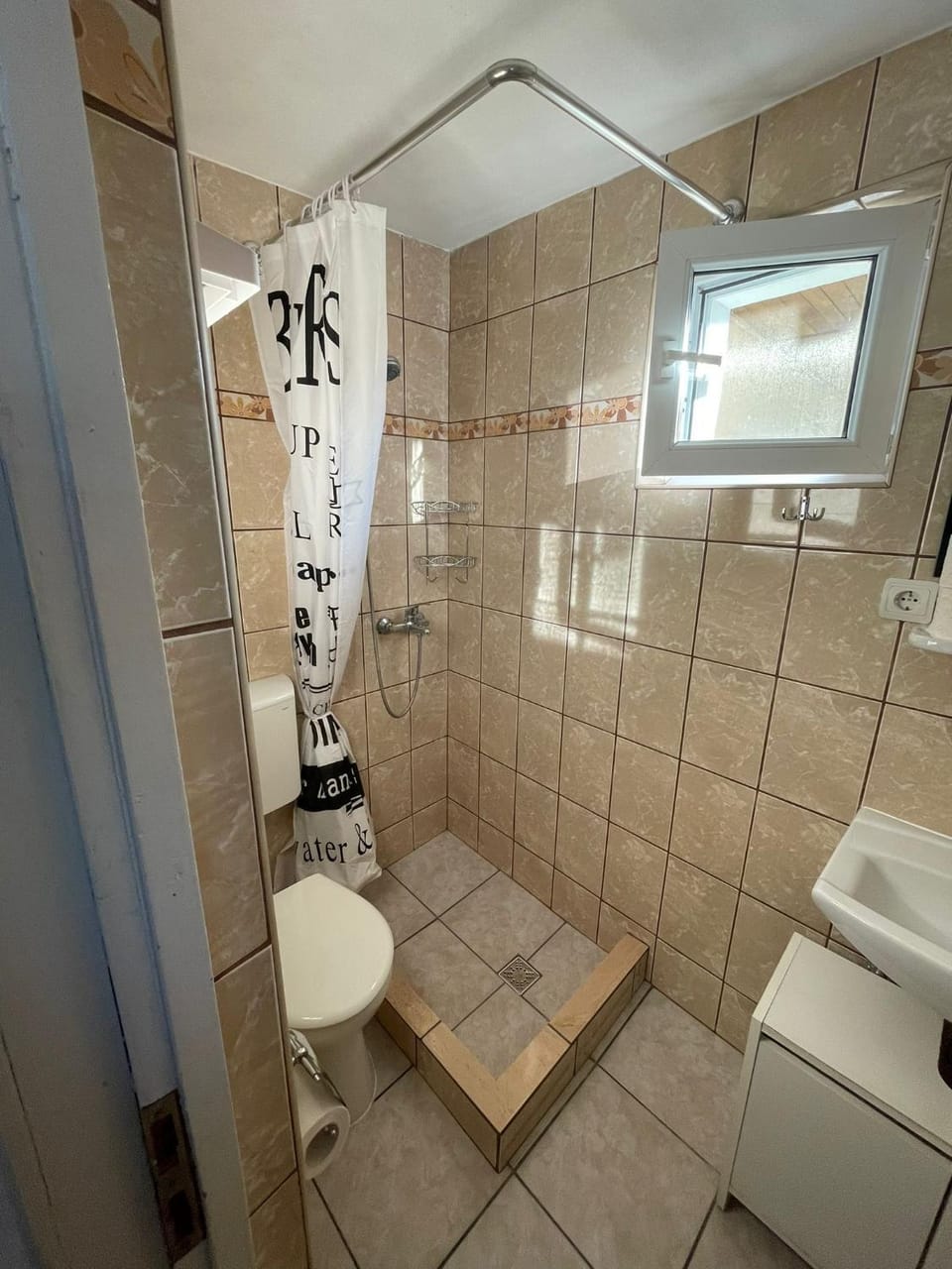 Modesta Apartment in Romania