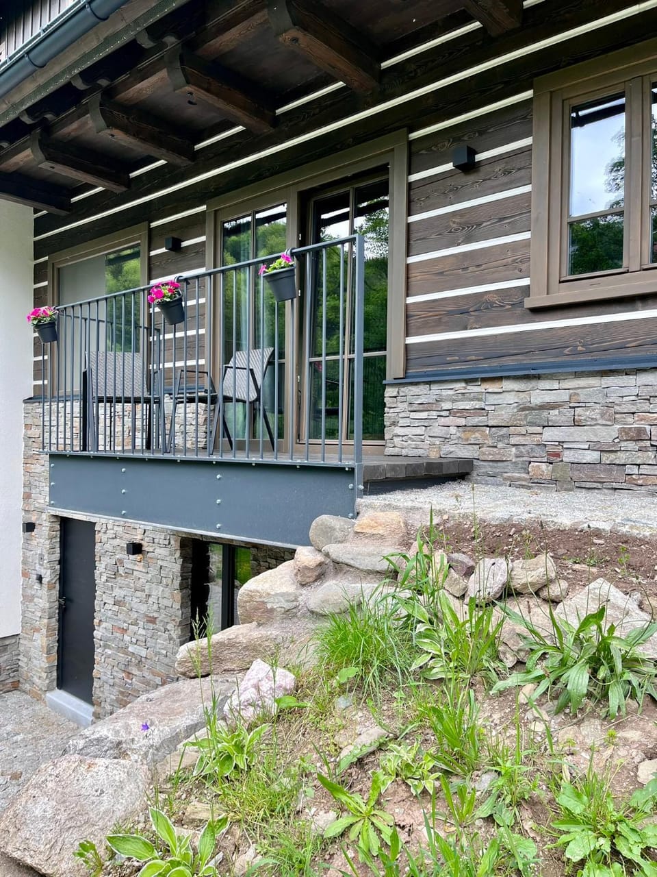 Property building, Balcony/Terrace