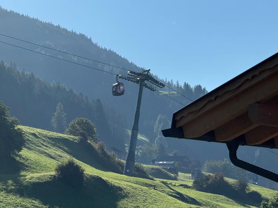 Skiing, Mountain view