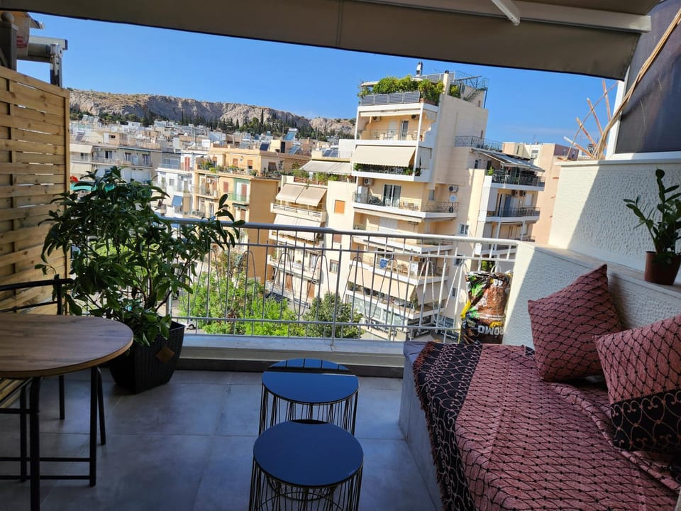 Balcony/Terrace, Mountain view