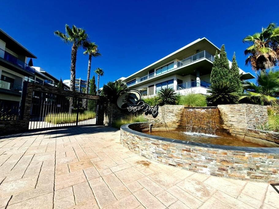 SUNNY STAY HOLIDAYS Apartment in Quarteira