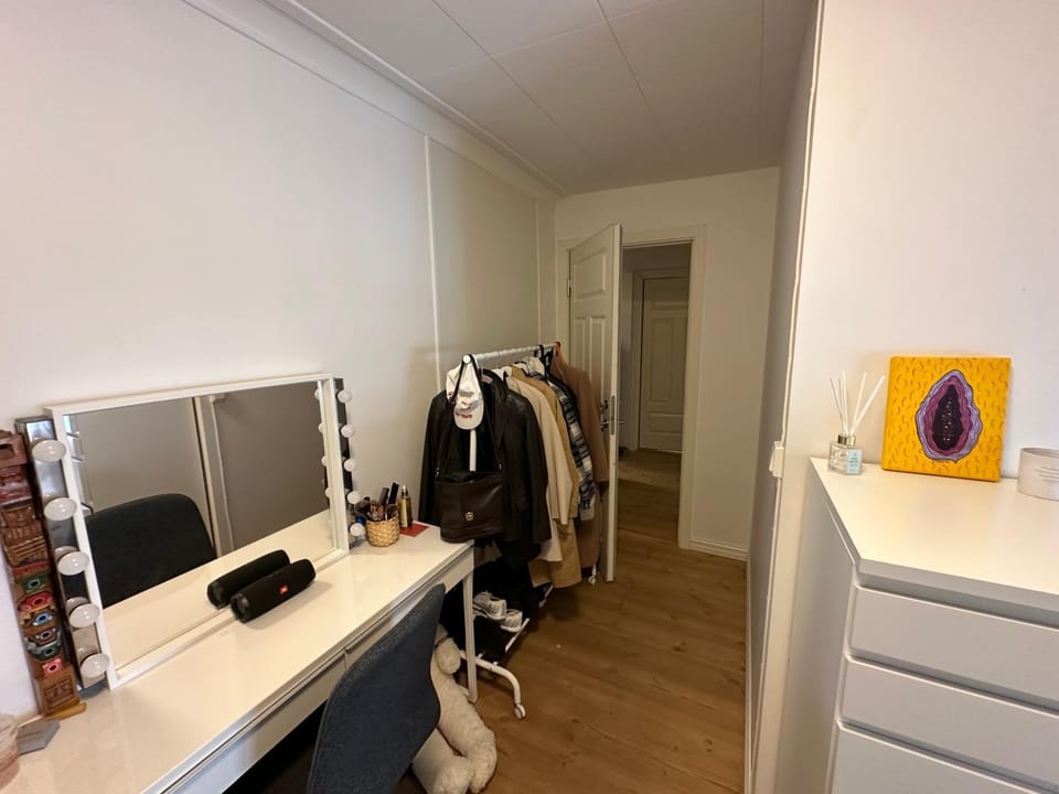 Sjarmerende bolig like ved togstasjonen Vacation rental in Bergen