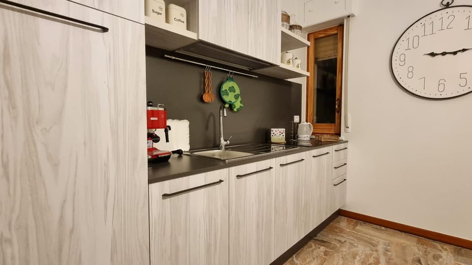 Kitchen or kitchenette, kitchen