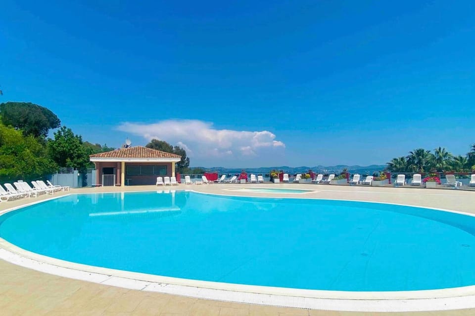 Sweet Apartment in Mandelieu - Pool & tennis court House in Mandelieu-La Napoule