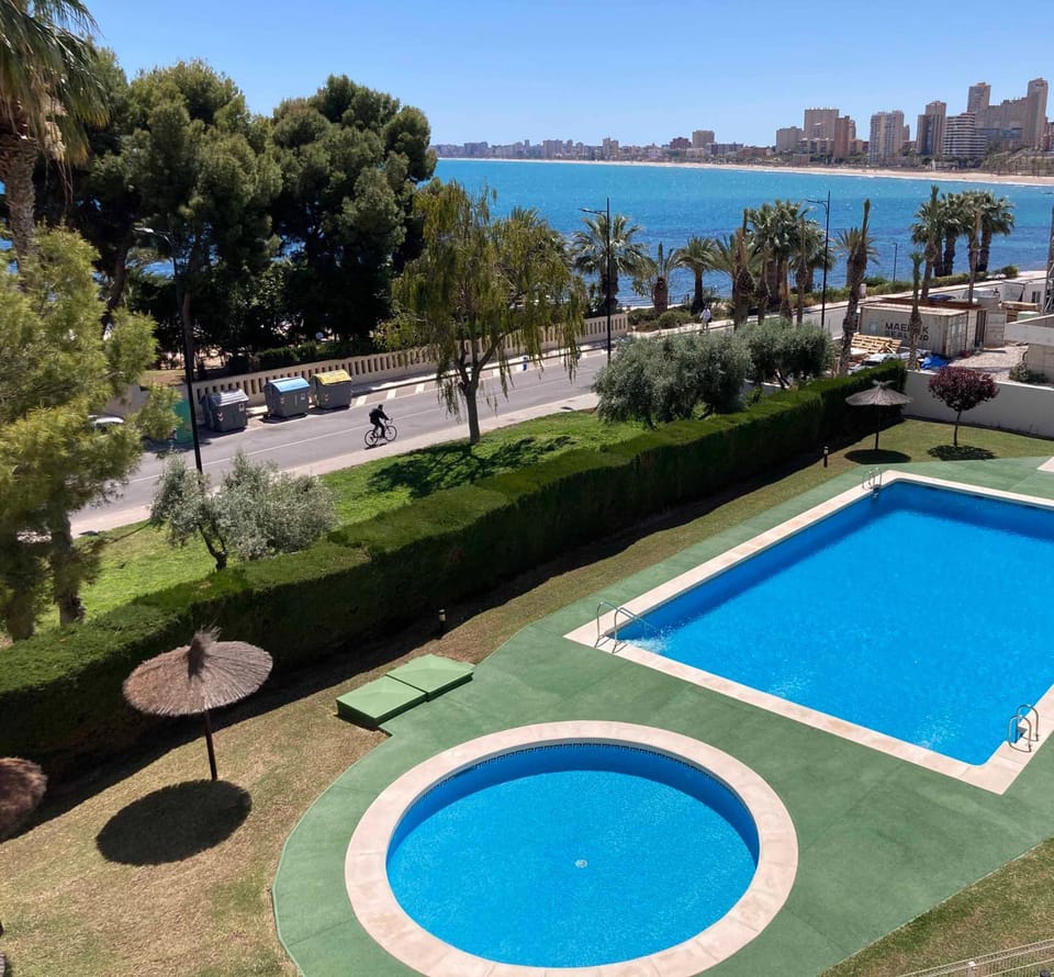 Pool view, Swimming pool