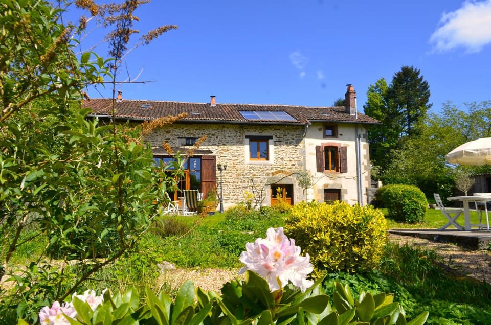 Property building, Spring, Garden, Garden view