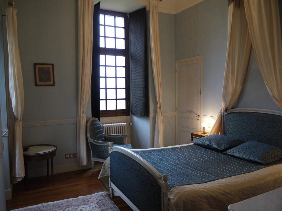 Chateau de Courseulles Bed and Breakfast in Courseulles-sur-Mer