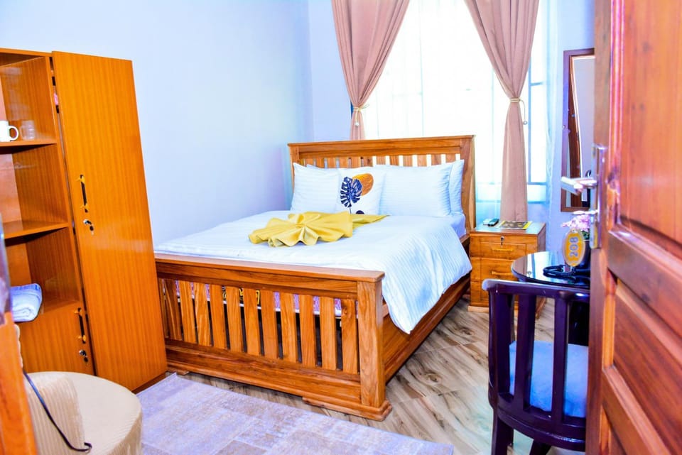 Bed, Photo of the whole room, Bedroom, wardrobe